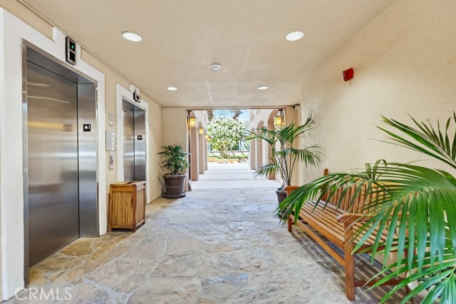 Image 44 of 75 For 13075 Pacific Promenade  115