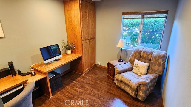 Detail Gallery Image 11 of 22 For 7324 Woodvale Ct, West Hills,  CA 91307 - 4 Beds | 3 Baths