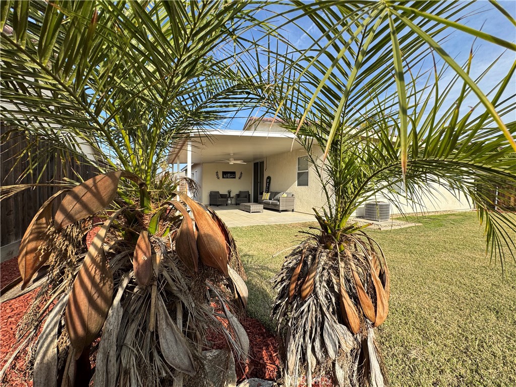 https://media.crmls.org/medias/cf118912-32d1-431c-9000-6e58aeaa64a7.jpg?preset=X-Large
