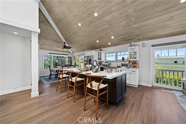 Detail Gallery Image 20 of 70 For 1044 Noria St, Laguna Beach,  CA 92651 - 4 Beds | 3/1 Baths