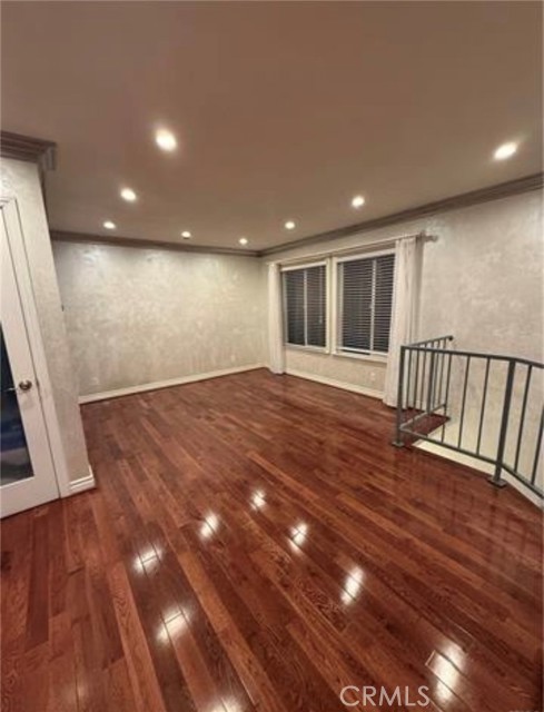 Detail Gallery Image 17 of 41 For 6912 Remmet Ave #5,  Canoga Park,  CA 91303 - 2 Beds | 2/1 Baths