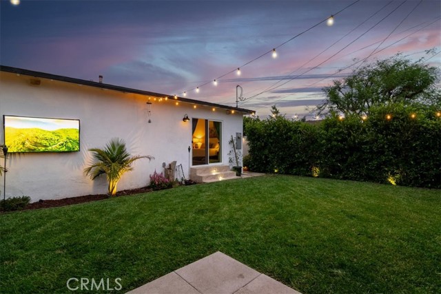 4836 W 134th Place, Hawthorne CA: https://media.crmls.org/medias/cf141f1e-61c5-48fc-b327-cacd0e746f9f.jpg