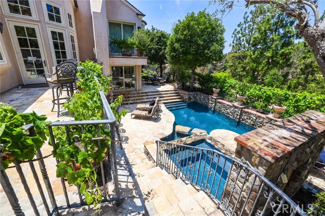 20 Cherry Hills Lane, Newport Beach CA: https://media.crmls.org/medias/cf14c4a2-d151-482f-af00-a02f5bb58c8b.jpg