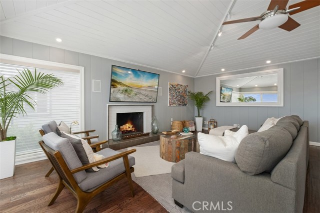 Detail Gallery Image 17 of 53 For 750 Rembrandt Dr, Laguna Beach,  CA 92651 - 3 Beds | 3/1 Baths