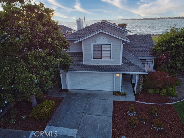 Detail Gallery Image 1 of 45 For 68 Vista Rd, Alameda,  CA 94502 - 3 Beds | 2/1 Baths