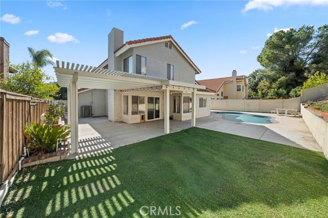 39812 Barcelona, Murrieta CA: https://media.crmls.org/medias/cf1575c2-99a4-436b-b660-617e2c07d646.jpg