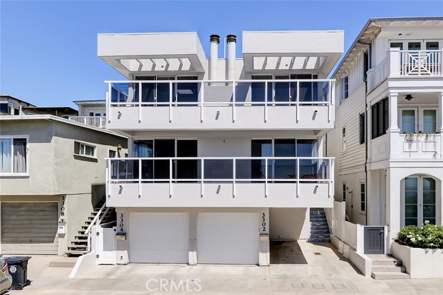 3304 Manhattan Avenue, Manhattan Beach, California 90266, 2 Bedrooms Bedrooms, ,2 BathroomsBathrooms,Residential,Sold,Manhattan,SB23169672