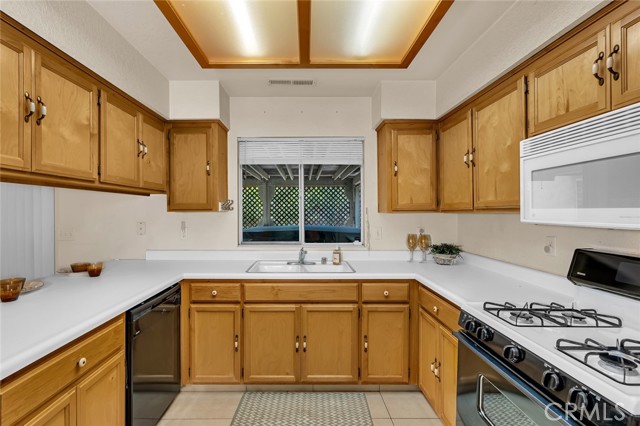 Detail Gallery Image 11 of 39 For 379 Edan Ct, Merced,  CA 95341 - 3 Beds | 2 Baths