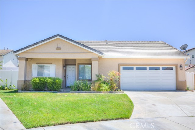 6052 Kohlberry Court, Riverside CA: https://media.crmls.org/medias/cf16300c-a912-4f9d-b1d4-0bf9bb27ef3f.jpg