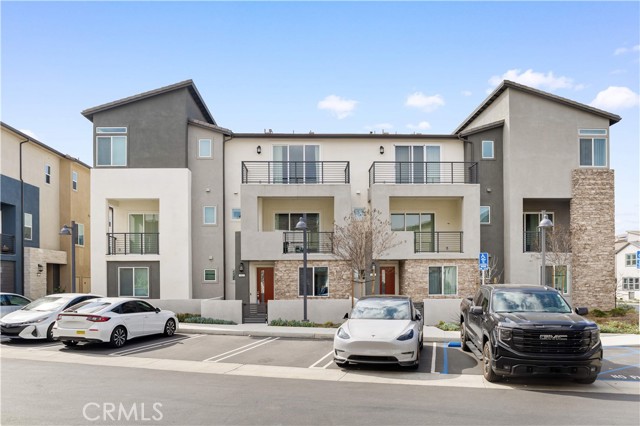 Front Image Thumbnail for CROC26070424