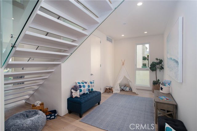 Bonus space under stairs (Unit A)