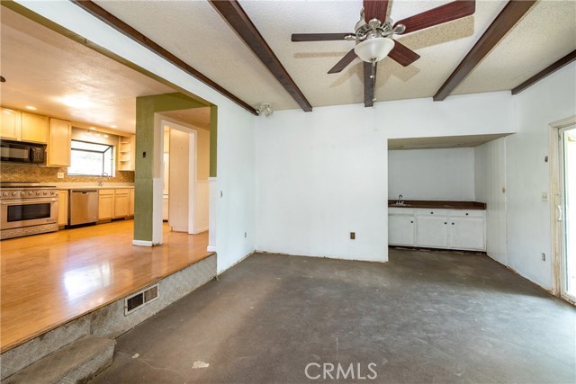 1259 Glenn Haven Drive, Chico CA: https://media.crmls.org/medias/cf1778b8-7f71-4b6b-b336-9fb8df57867e.jpg