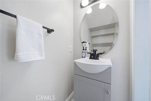 Detail Gallery Image 9 of 37 For 205 Montana Del Lago, Rancho Santa Margarita,  CA 92688 - 4 Beds | 2/1 Baths