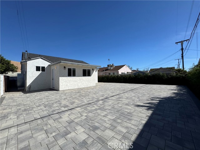 Detail Gallery Image 24 of 26 For 7611 Bloomington Ave, Burbank,  CA 91504 - 3 Beds | 2 Baths