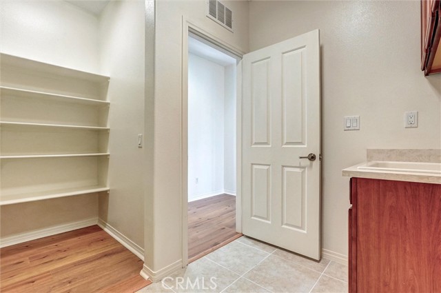 Detail Gallery Image 37 of 44 For 24509 Rosette Ln, Valencia,  CA 91354 - 5 Beds | 3 Baths