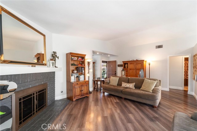 Image 18 of 60 For 11416 Alder Creek