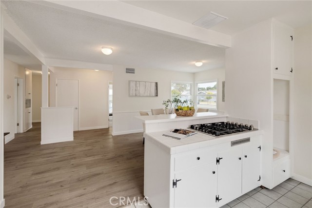 Detail Gallery Image 8 of 41 For 20533 Eastwood Ave, Torrance,  CA 90503 - 4 Beds | 2 Baths
