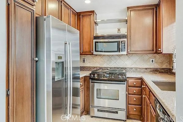 Detail Gallery Image 6 of 21 For 2800 Plaza Del Amo #76,  Torrance,  CA 90503 - 2 Beds | 2/1 Baths