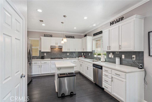 Detail Gallery Image 17 of 50 For 893 Whimbrel Way, Perris,  CA 92571 - 3 Beds | 2/1 Baths