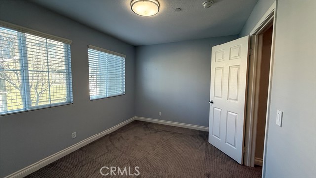 Image 18 of 47 For 31 Quartz Lane