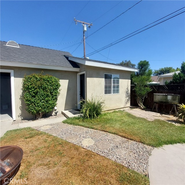 11022 Maple Street, Whittier CA: https://media.crmls.org/medias/cf1c1226-470d-4818-b569-fb4c8312669e.jpg