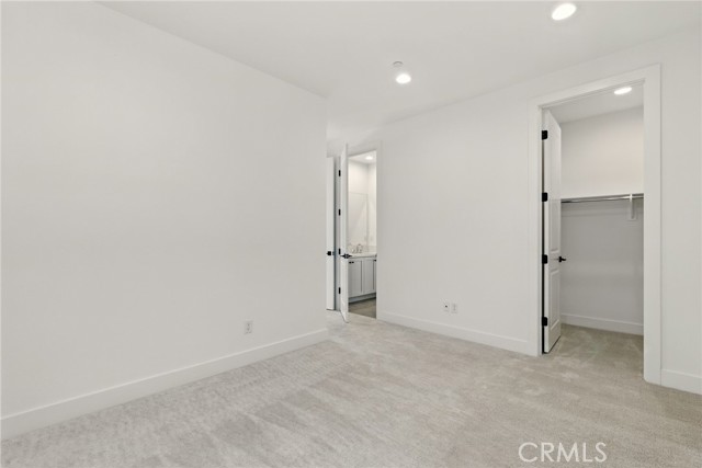 27546 Elderberry Drive, Valencia CA: https://media.crmls.org/medias/cf1c83fb-e6e8-4dbe-a119-301e3112db4e.jpg
