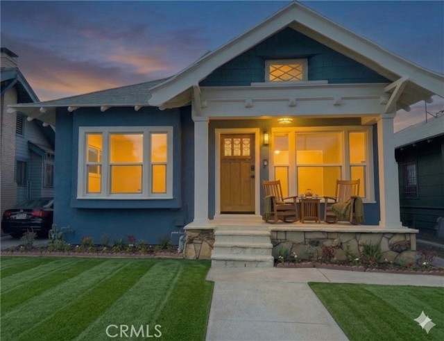 Front Image Thumbnail for CRDW26065741