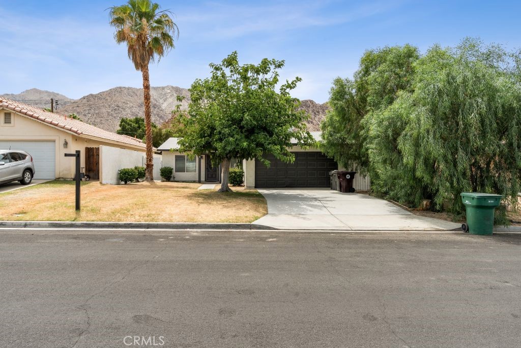 52415 Avenida Vallejo