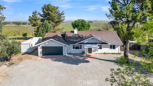 Detail Gallery Image 3 of 52 For 7080 Iverson, Paso Robles,  CA 93446 - 4 Beds | 2 Baths
