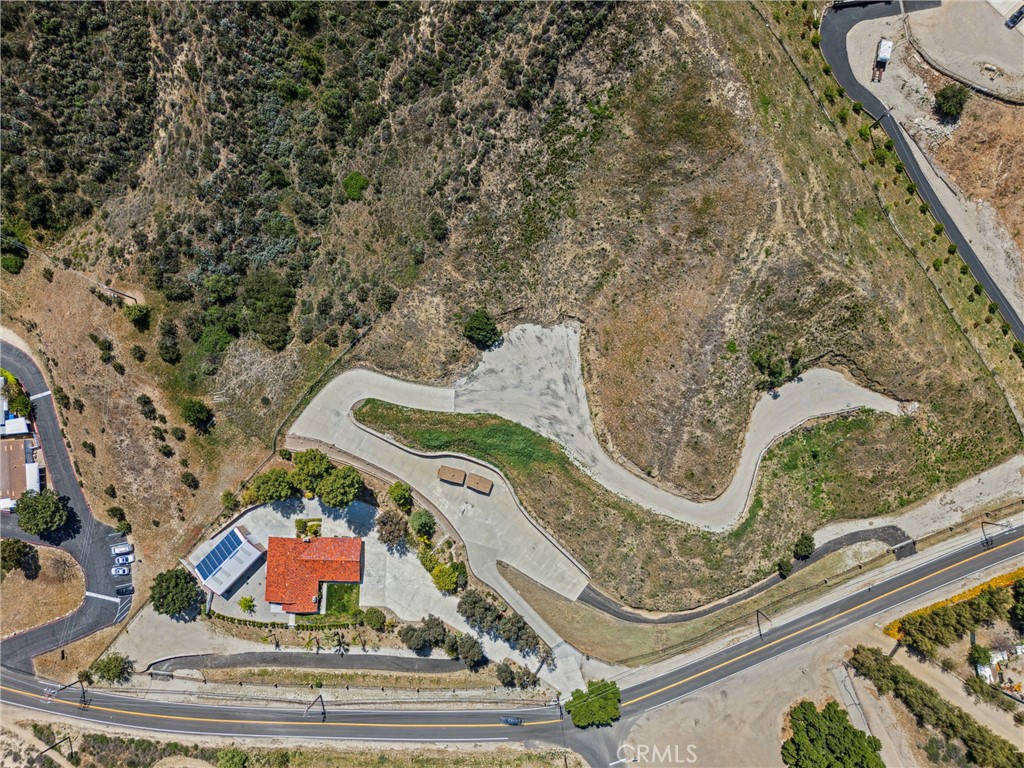 https://media.crmls.org/medias/cf1dded6-1666-478d-a004-ea302575912b.jpg?preset=X-Large