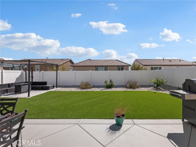 Detail Gallery Image 43 of 47 For 571 Tucker, Rialto,  CA 92377 - 4 Beds | 3 Baths