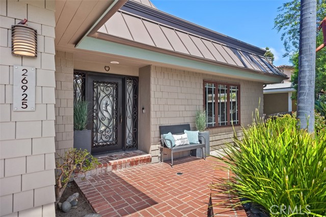 Detail Gallery Image 3 of 40 For 26925 Calle Dolores, Dana Point,  CA 92624 - 3 Beds | 3 Baths