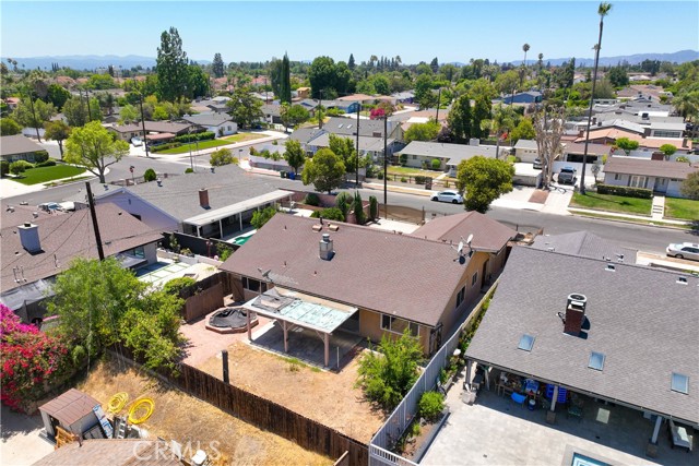 9946 Ruffner Avenue, North Hills CA: https://media.crmls.org/medias/cf1fd656-baf7-445f-b04a-450ea9170127.jpg