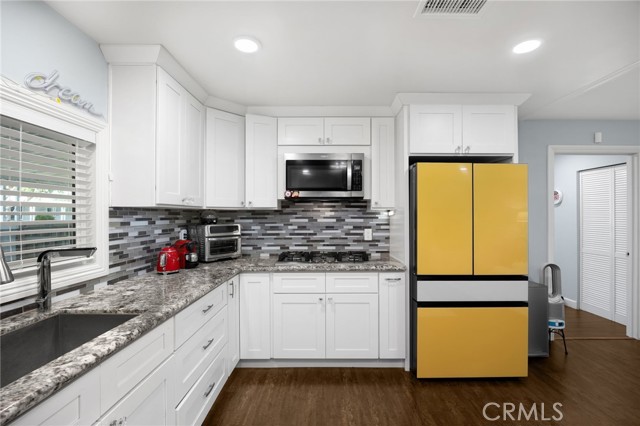 Detail Gallery Image 14 of 40 For 2251 Lake Glen Dr, La Habra,  CA 90631 - 3 Beds | 2 Baths