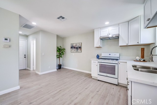5510 Bushnell Avenue, Riverside CA: https://media.crmls.org/medias/cf20fcb2-397b-436a-b98b-617081b9c64c.jpg