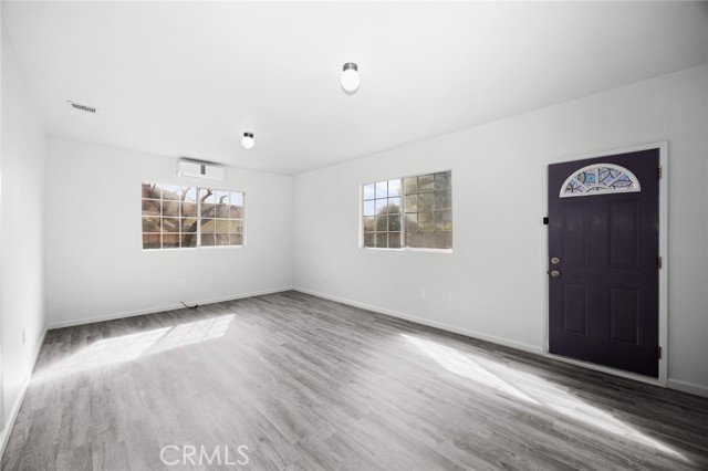 Image 29 of 70 For 6117 Loma Avenue