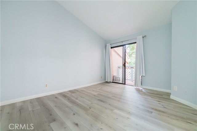 3555 W Greentree Circle, Anaheim CA: https://media.crmls.org/medias/cf2151ab-6308-4355-82f9-4b1e80fcb673.jpg