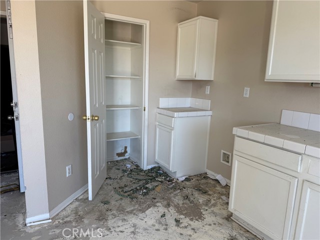 Detail Gallery Image 16 of 50 For 14577 Crossing, Victorville,  CA 92394 - 3 Beds | 2/1 Baths