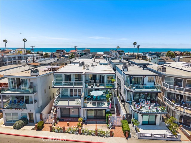 Detail Gallery Image 29 of 37 For 1817 W Bay Ave a,  Newport Beach,  CA 92663 - 2 Beds | 2/1 Baths