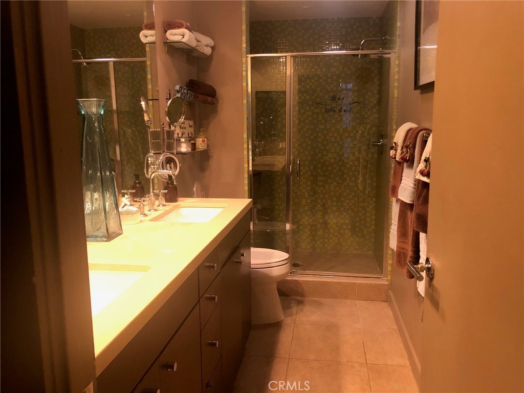 https://media.crmls.org/medias/cf236aea-6158-4dcd-abd0-8250eacd9472.jpg?preset=X-Large