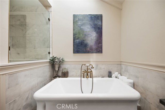 29122 Laurel Valley Drive, Vista CA: https://media.crmls.org/medias/cf240383-799f-4756-824a-6ca5af223731.jpg