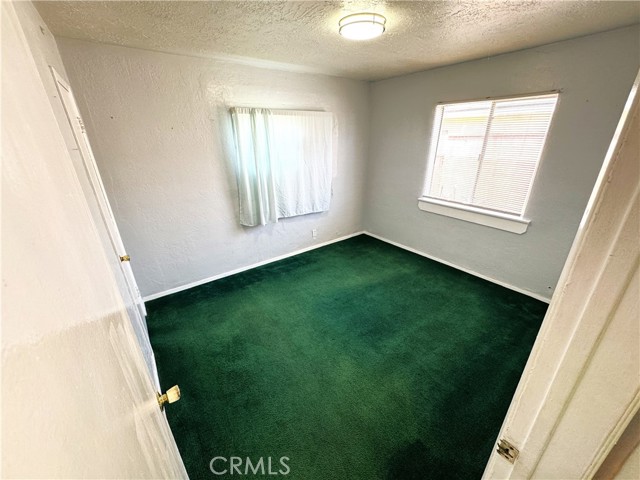 10281 Elmore Avenue, Whittier CA: https://media.crmls.org/medias/cf252583-fb15-4c0b-9bce-072fad0147d7.jpg