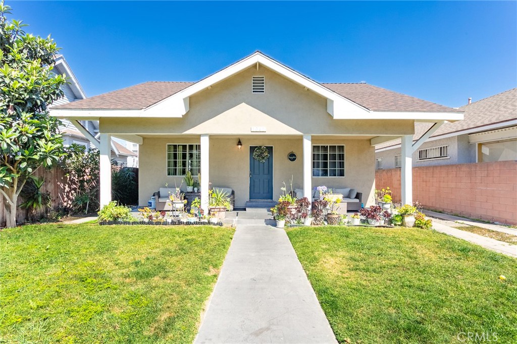 1041 W 48th Street