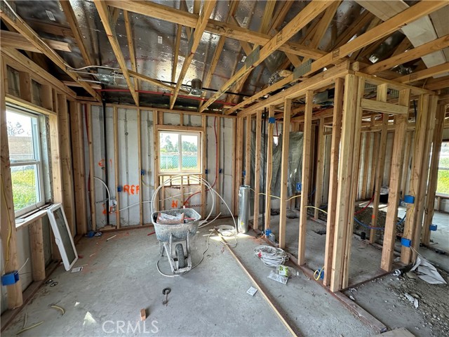 Detail Gallery Image 7 of 9 For 10162 Vine St, Bloomington,  CA 92316 - 6 Beds | 3/1 Baths