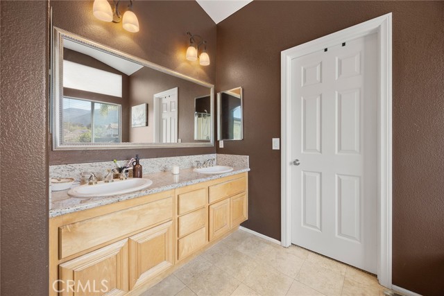 Detail Gallery Image 21 of 36 For 1832 Couples, Corona,  CA 92883 - 4 Beds | 2/1 Baths