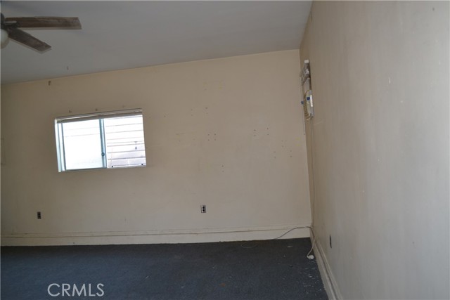 2121 N Pass Avenue, Burbank CA: https://media.crmls.org/medias/cf25c9ea-6d7e-476a-beb8-6fc1193811f1.jpg