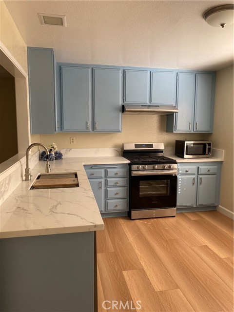 Detail Gallery Image 14 of 24 For 427 E. Mission Rd #44,  Alhambra,  CA 91801 - 2 Beds | 2/1 Baths