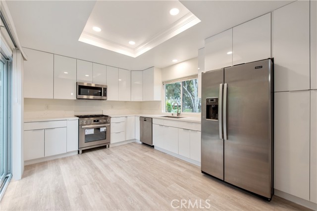 10 Windsong, Irvine CA: https://media.crmls.org/medias/cf26ee07-17c3-4c4c-9e00-0189ee231d3d.jpg