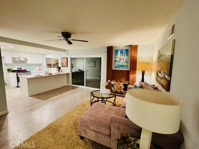 3546 Garden Court, Chino Hills CA: https://media.crmls.org/medias/cf270715-d59b-4b19-8319-f31eaeadca1b.jpg