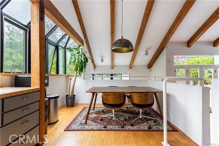 14818 Round Valley Drive, Sherman Oaks CA: https://media.crmls.org/medias/cf27d5be-7bb2-4ef9-b874-2ff8f1be7015.jpg